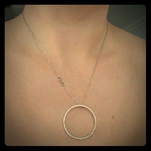 14k white gold pendant with diamonds